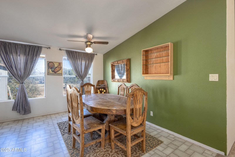 013_photo13_6464_old_homestead_rd