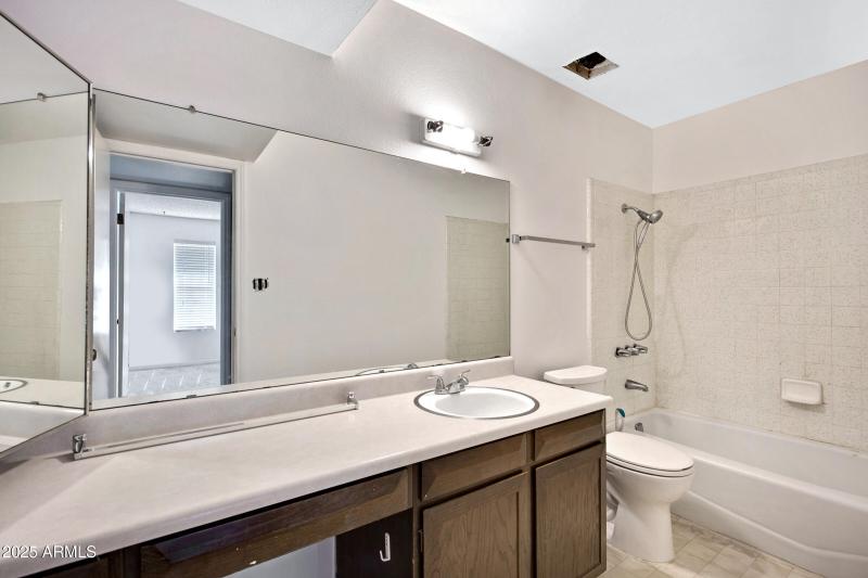 3673 S Roosevelt St-45