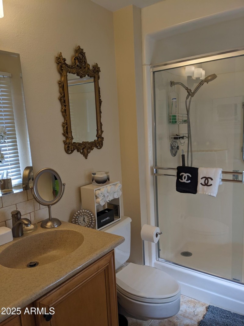 PXL_20251111_192149487