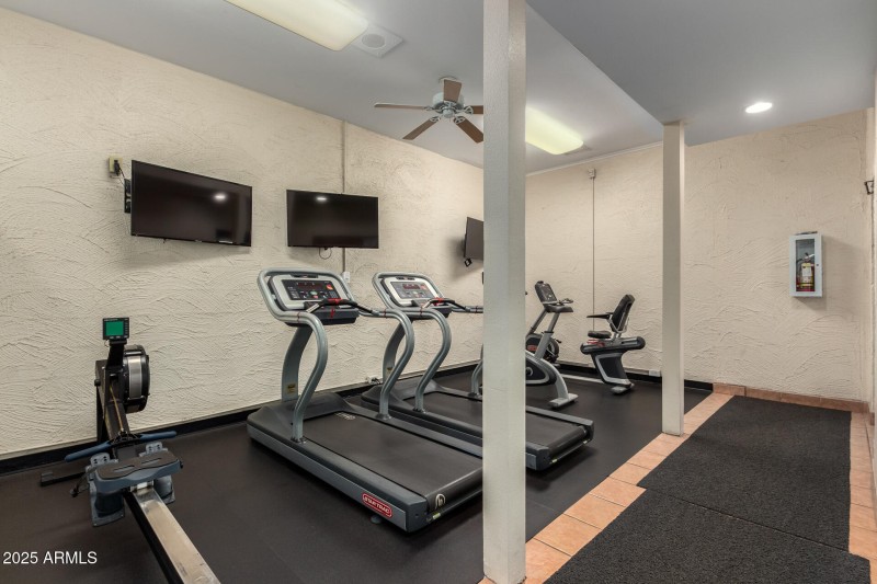 0013-13 - Camelback 7830