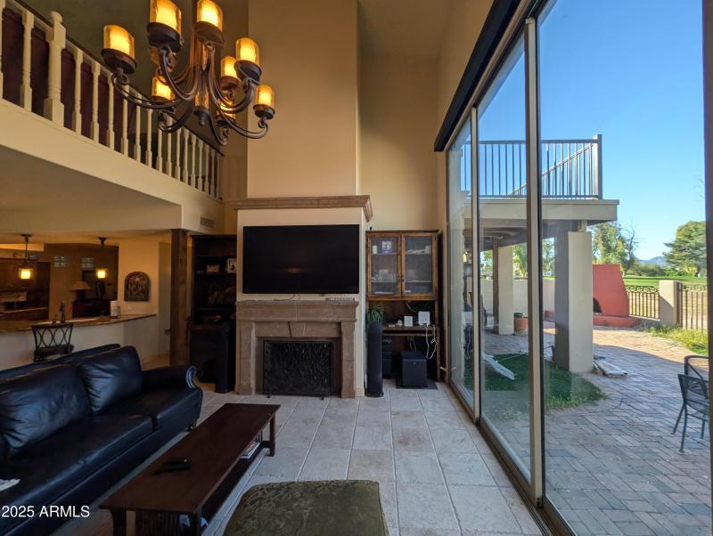 PXL_20251219_180522756