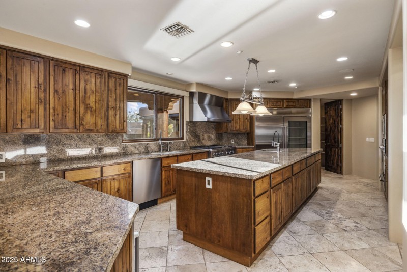 27-web-or-mls-D46A7310