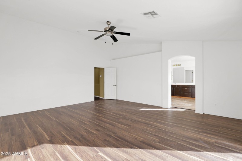 27-web-or-mls-P1404777