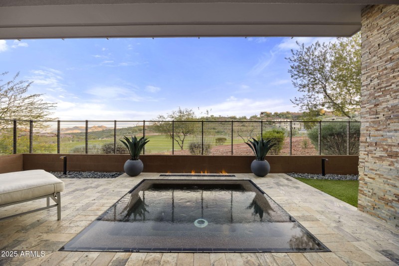 56-web-or-mls-16037-e-ridgestone-dr