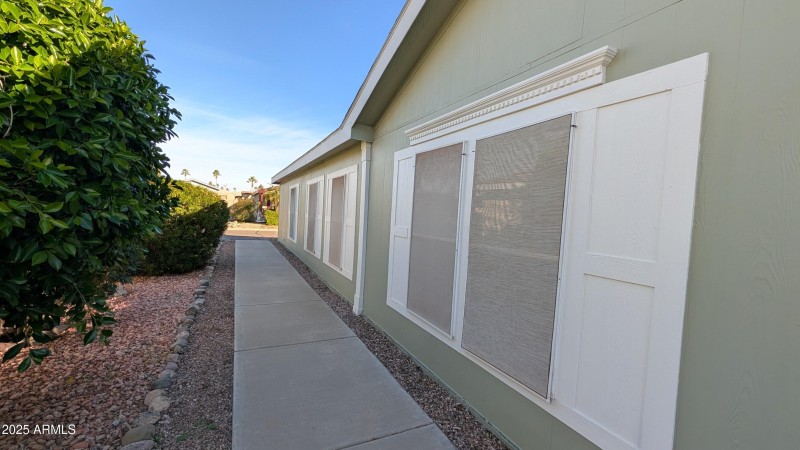 PXL_20251220_165821192