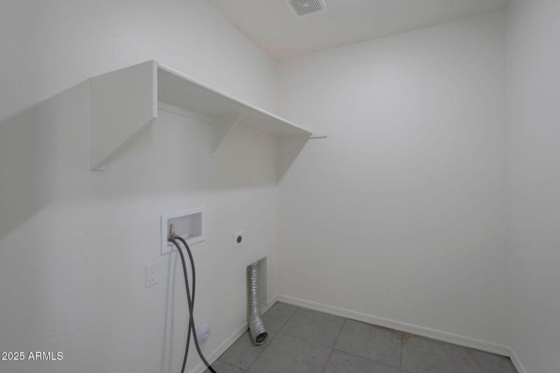 18-web-or-mls-Qp-5773