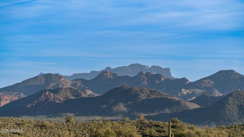 13815 N Vista Del Oro Exteriors-10