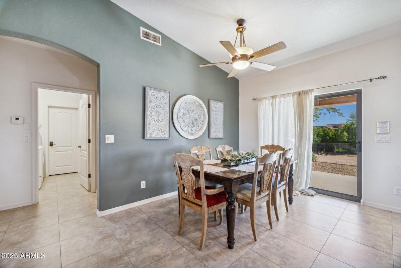 10-web-or-mls-4447-e-red-bird-rd