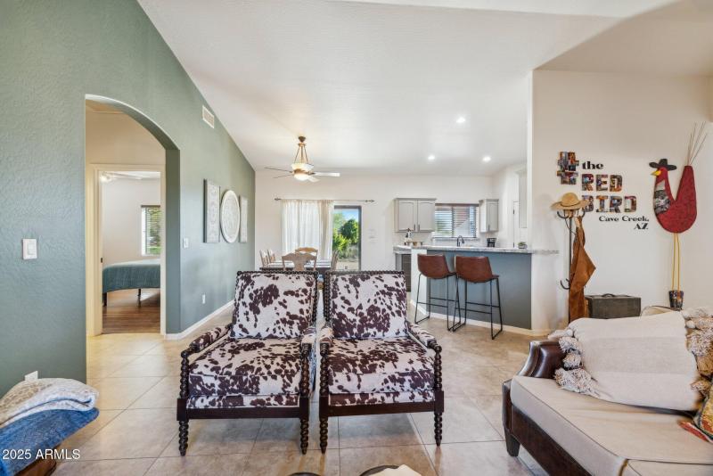 24-web-or-mls-4447-e-red-bird-rd