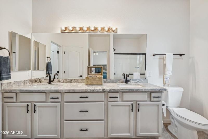 30-web-or-mls-4447-e-red-bird-rd