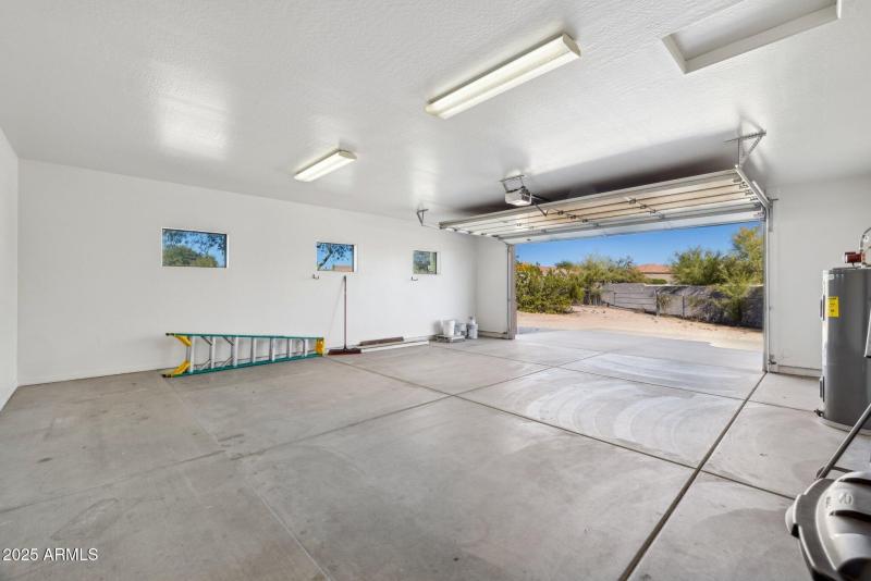 47-web-or-mls-4447-e-red-bird-rd