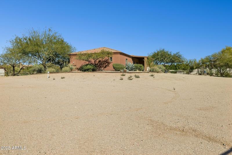 53-web-or-mls-4447-e-red-bird-rd