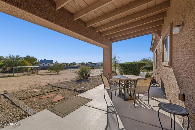 57-web-or-mls-4447-e-red-bird-rd