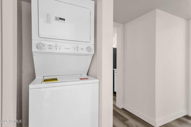 23-web-or-mls-1012-e-pierson-st