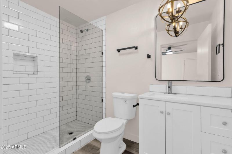 27-web-or-mls-1012-e-pierson-st