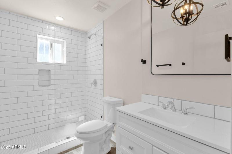 53-web-or-mls-1012-e-pierson-st