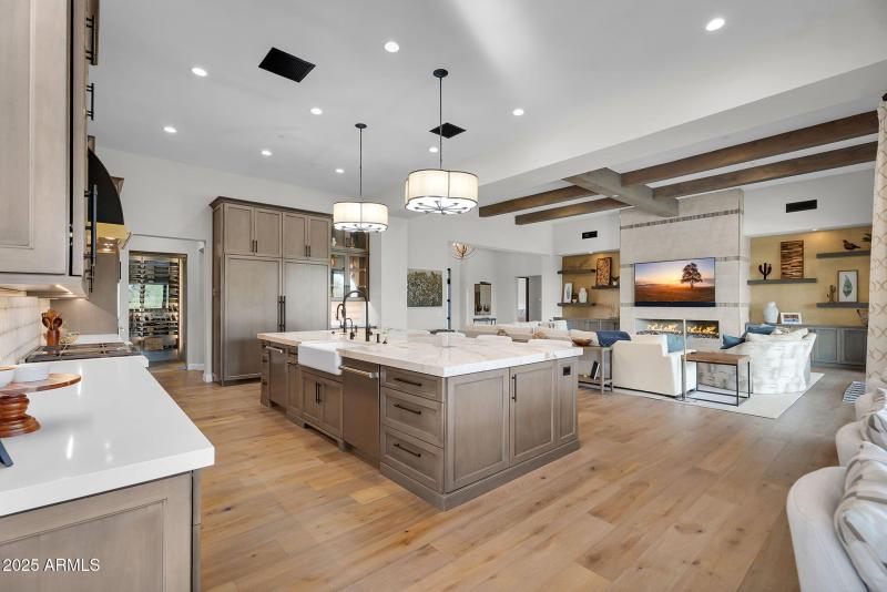 25-web-or-mls-Aniko-20