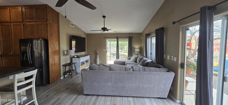 Living from fireplace