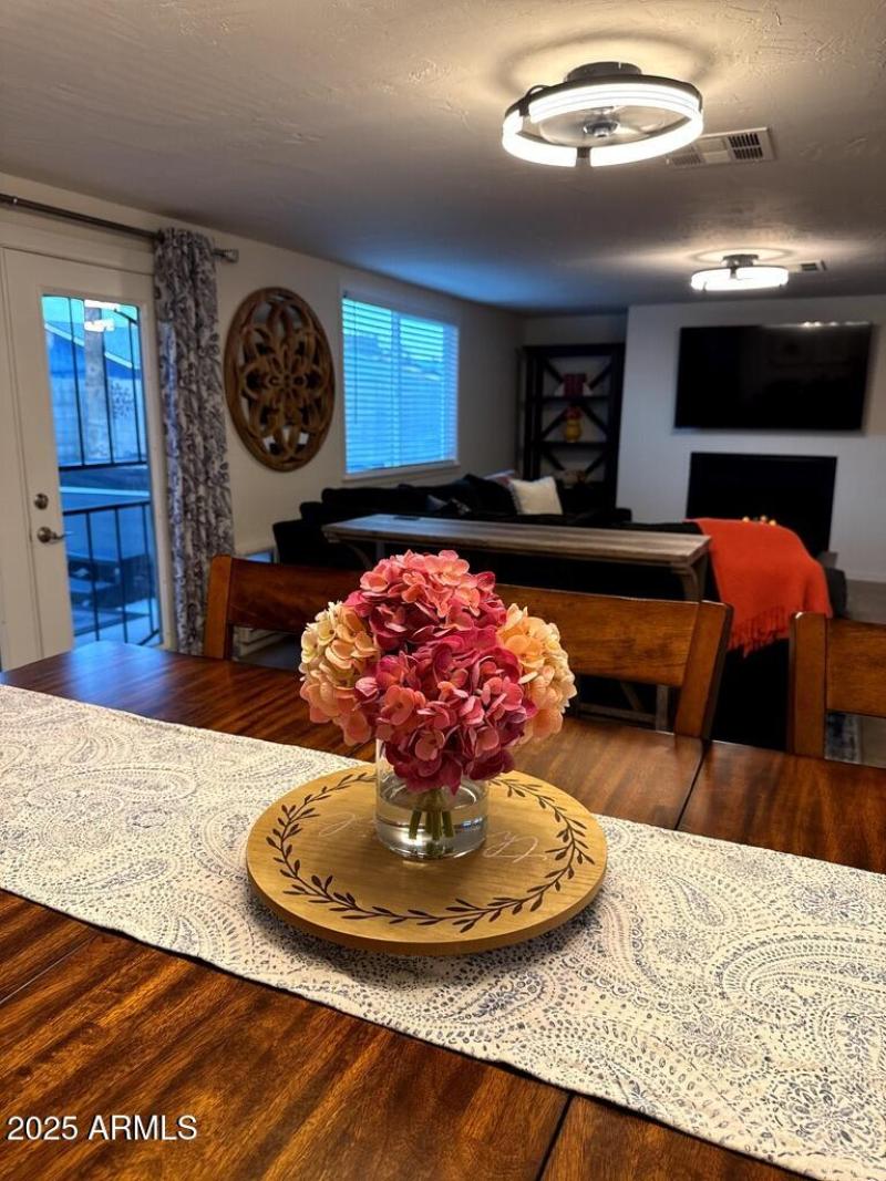 C74AF843-C3E5-447E-A373-D41EAB209352_1_1