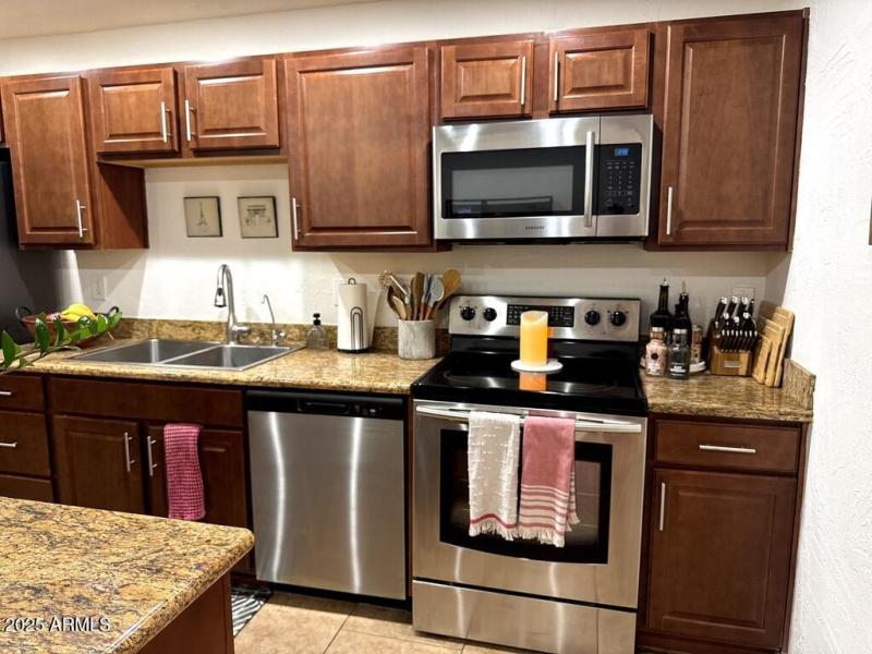 EA65D642-1C7A-4002-A19D-278A7E32EDB2_1_1