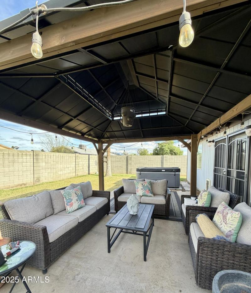 14A300C4-057F-47BC-97A3-D9526BF91F36_1_2