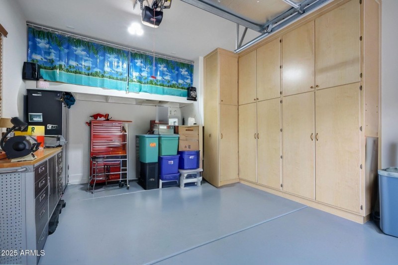 17394 W Lincoln St_garage2