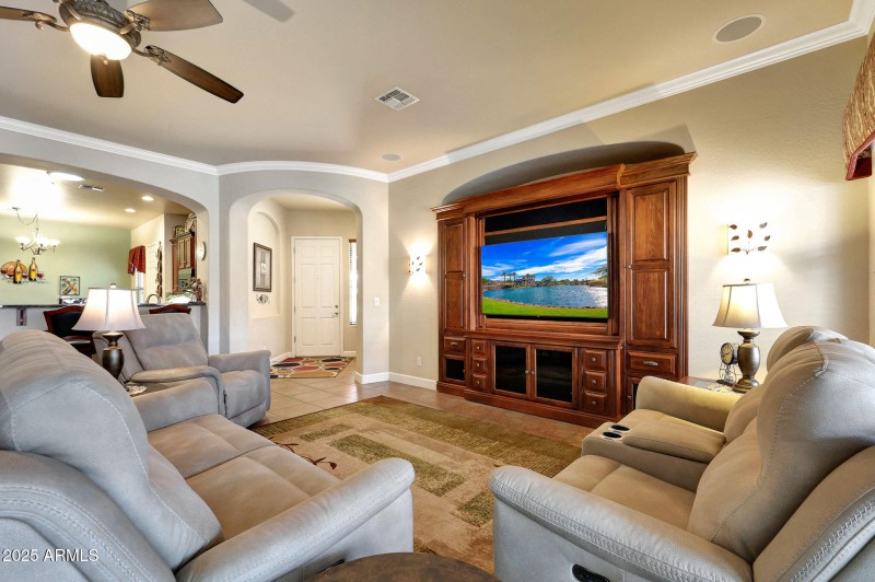 17394 W Lincoln St_living2