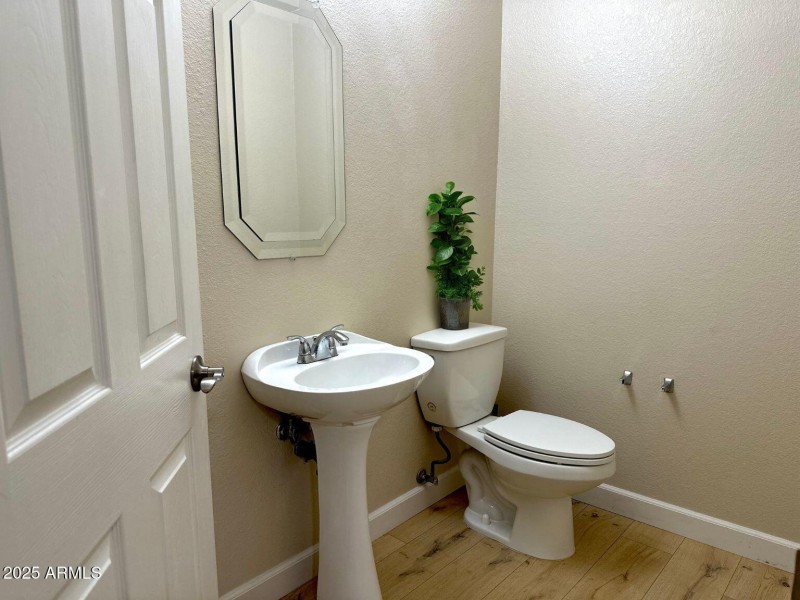 5018 Siesta 3 - 19Half Bathroom2