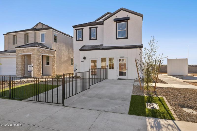 Eclipse Plan - Model Exterior