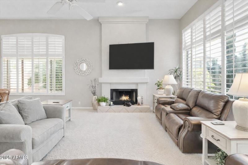 F9BF0F3A-4200-4E0C-B9A0-2855424D8651