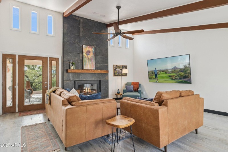 7-web-or-mls-17005-e-nicklaus-dr