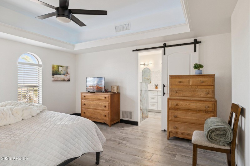 19-web-or-mls-17005-e-nicklaus-dr