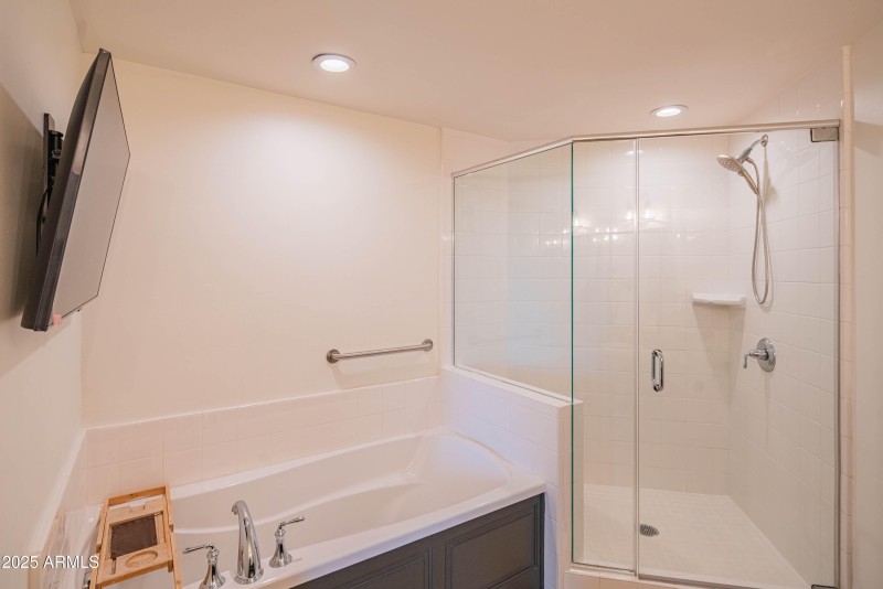 Separate Shower & Tub
