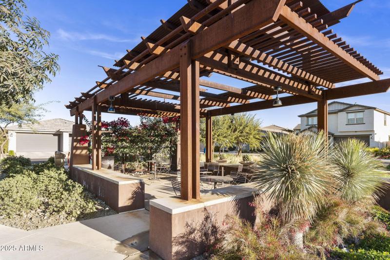 8-web-or-mls-DLB_0024