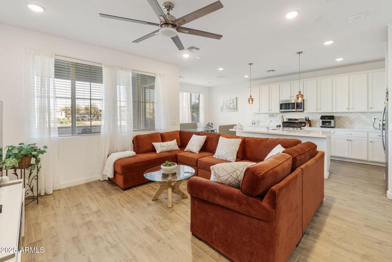 43-web-or-mls-dlb_9980-dlb_9984