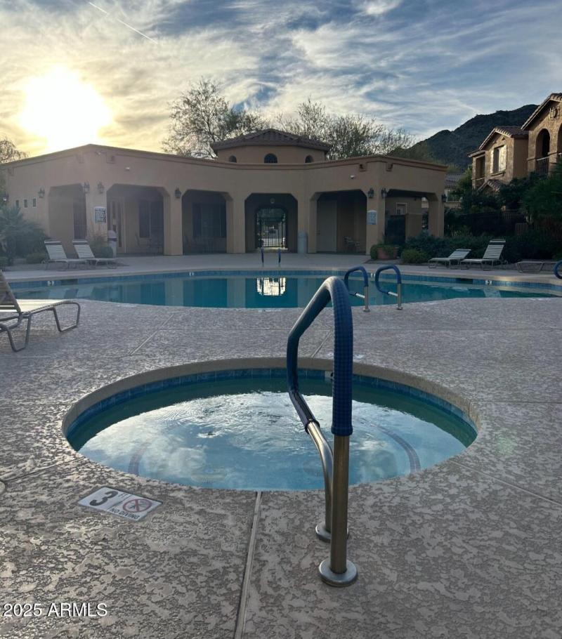 Community Pool & Spa