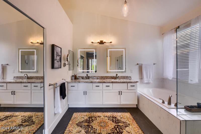 Updated Walk-in Shower/Tub/Counters