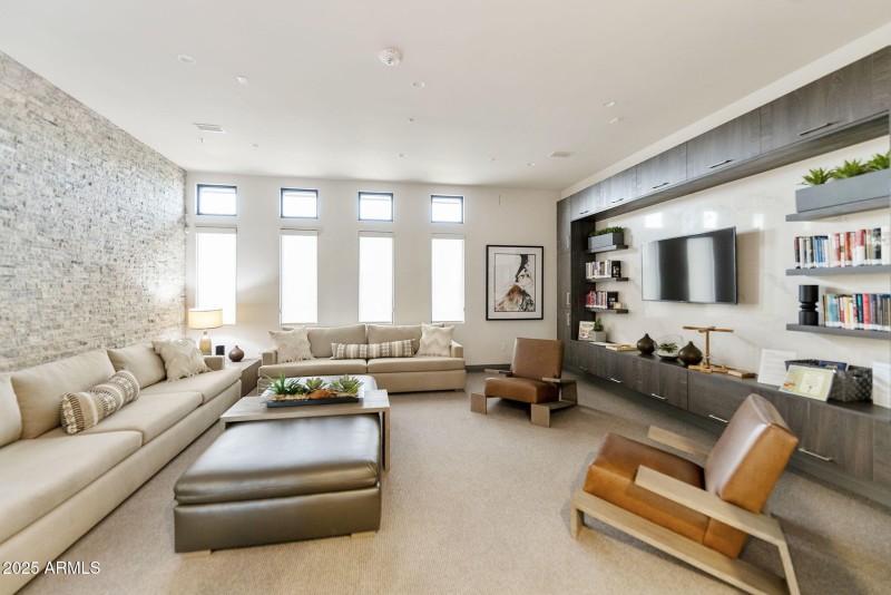 62-web-or-mls-DLB_1396