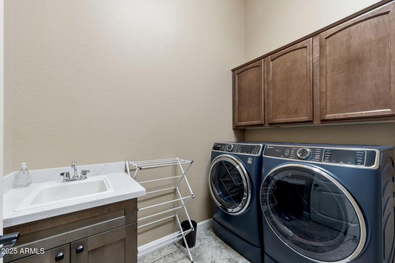 Washer and Dryer Convey