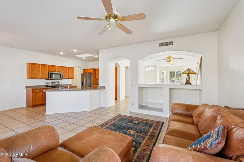 9-web-or-mls-W Udall Dr-S2312-009