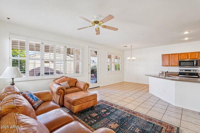 10-web-or-mls-W Udall Dr-S2312-010