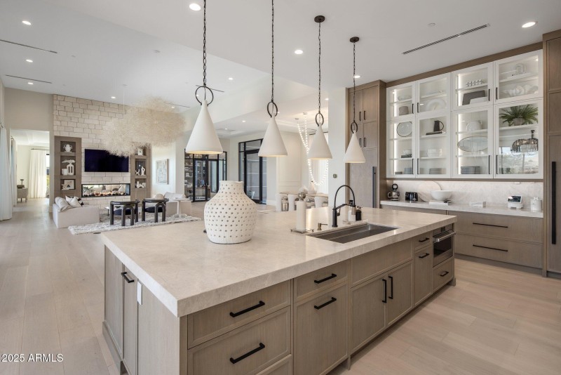 Kitchen & Great Room