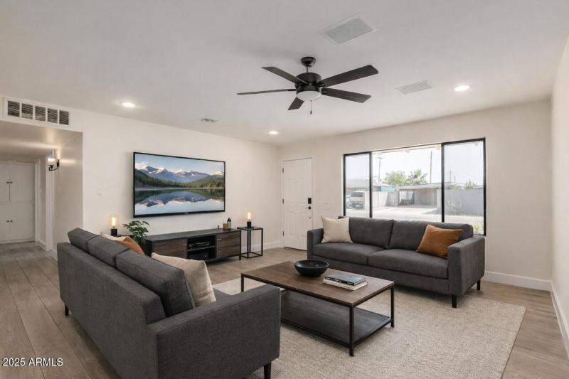 665F1EAE-BE03-4586-BCB0-63E9AFA7E2E7