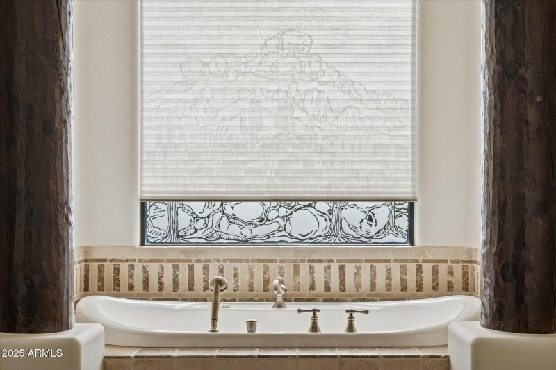 Master Jetted Bathtub