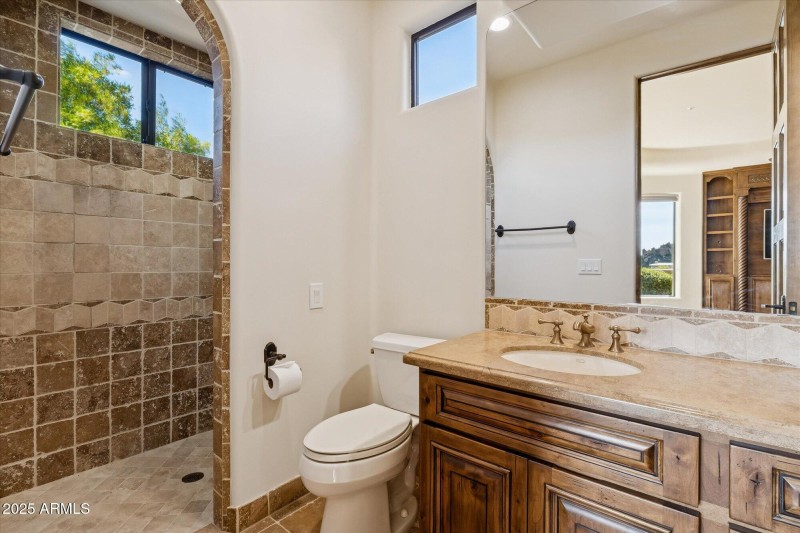 En-Suite Bathroom for Bedroom #2