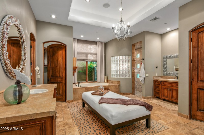 021_Sumptuous Primary Bath