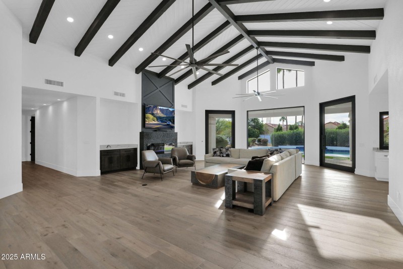 27-web-or-mls-P1415086