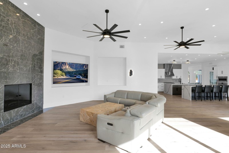 48-web-or-mls-P1415128