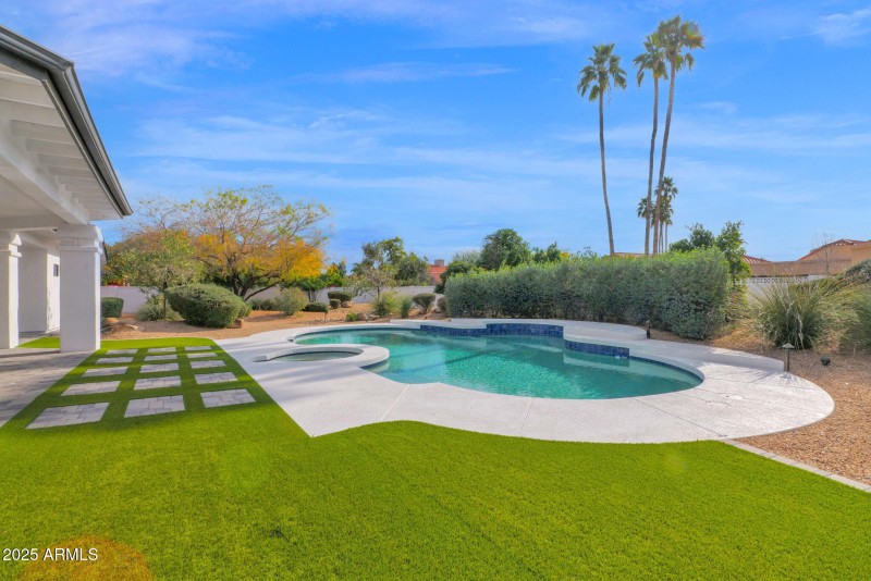 72-web-or-mls-P1415196