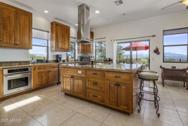 12 KITCHEN VIEWS